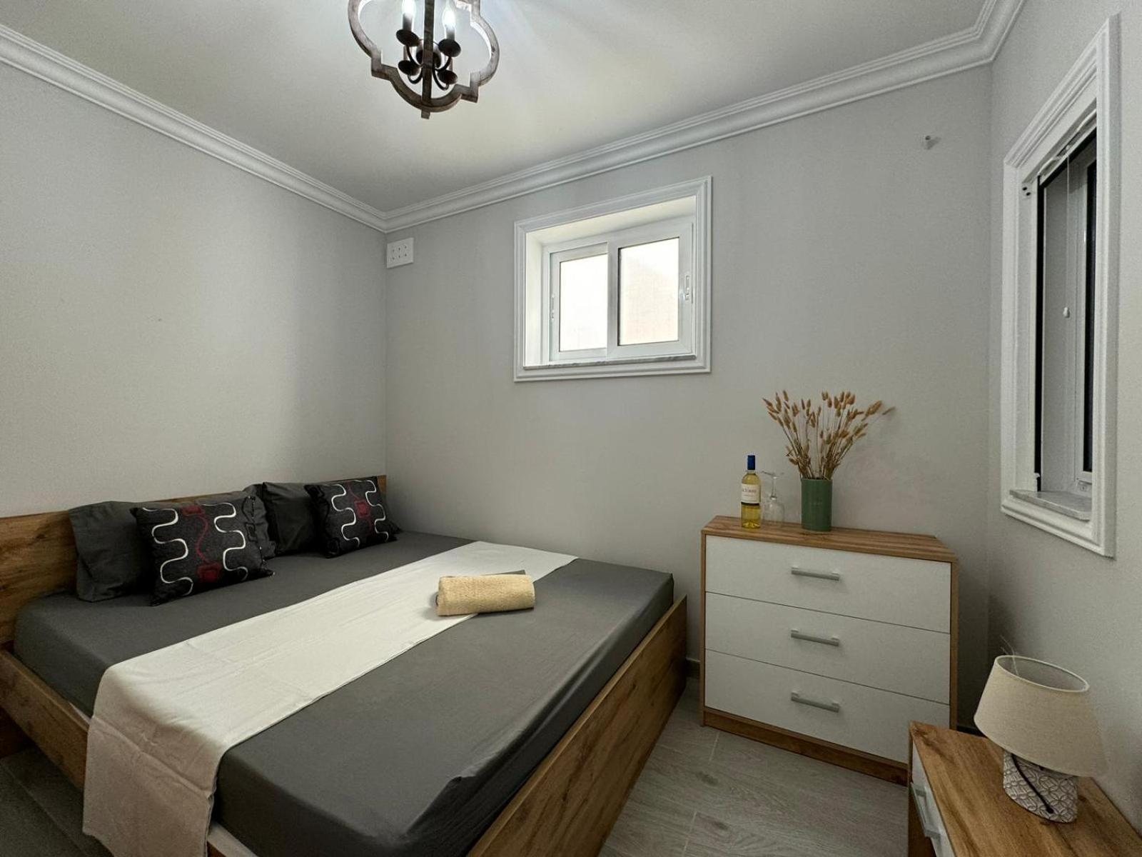 Luxury & Modern Two Bedroom Marsaskala Apartment Екстер'єр фото